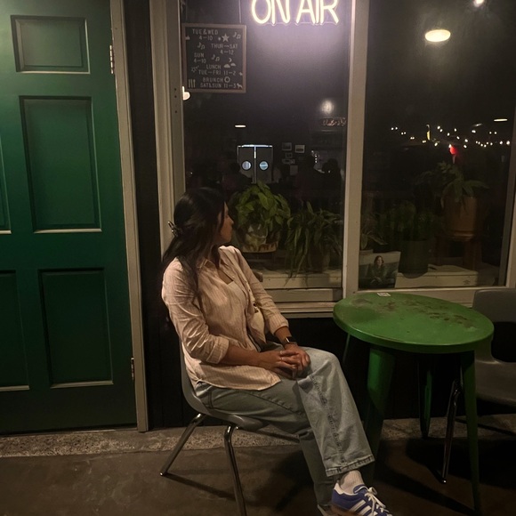 Meet your Posher, Johana - Picture 1 of 1